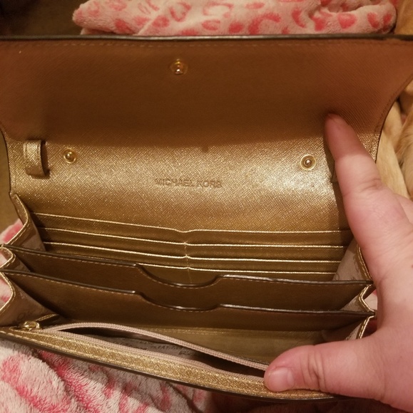 Michael Kors Wallet - Picture 3 of 3